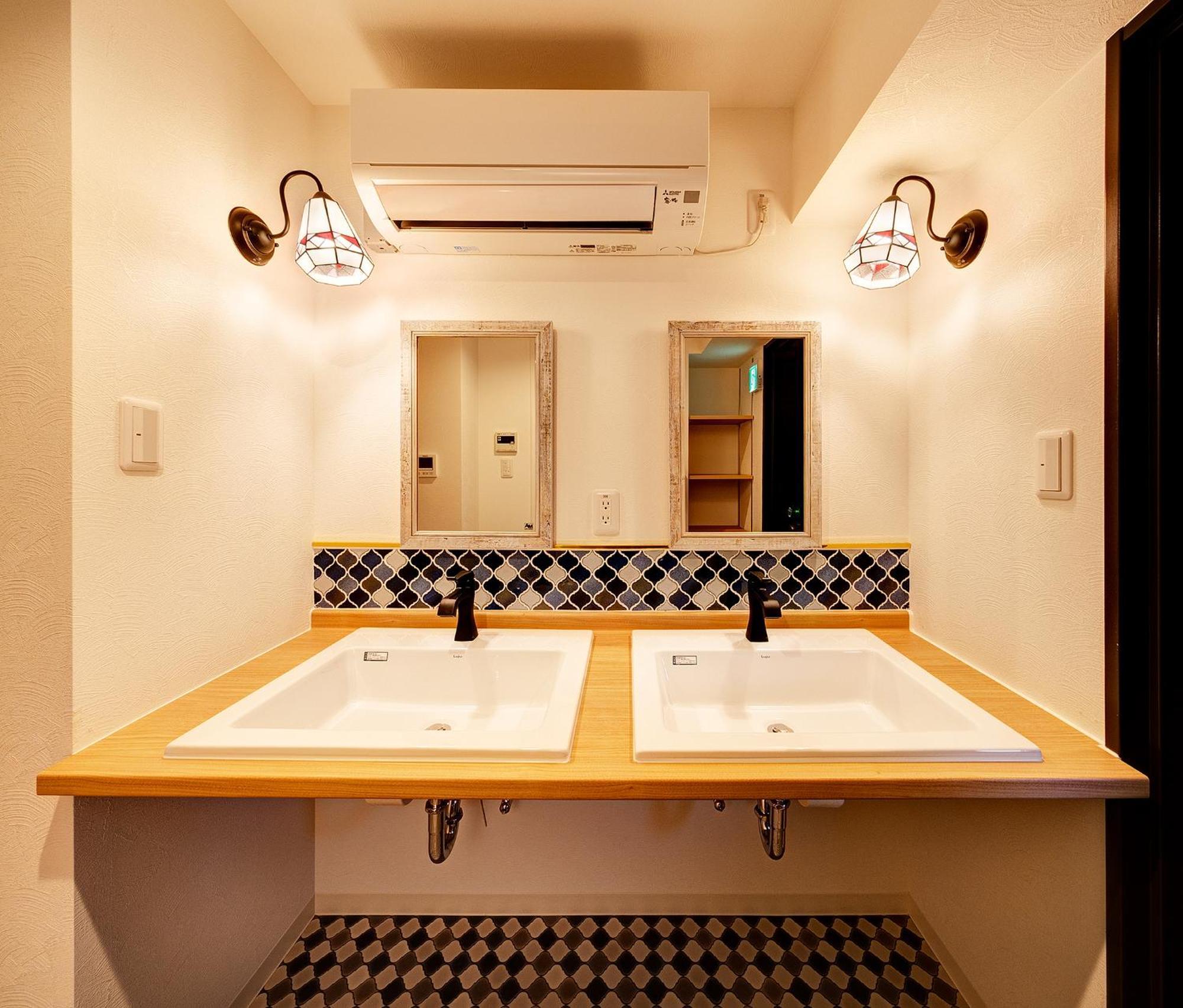 Hotel Sanrriott Kitahama Осака Екстериор снимка